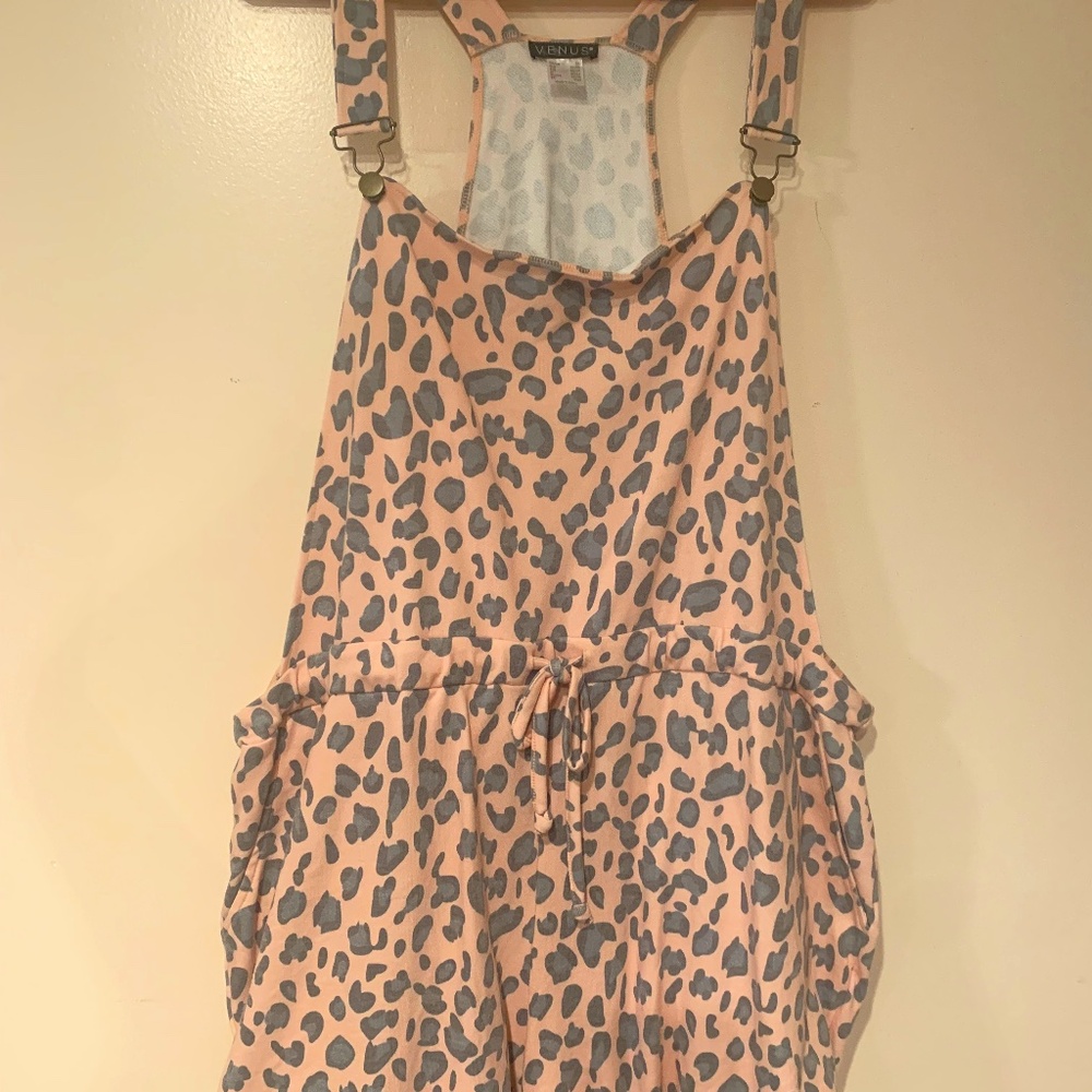 Venus size 2x Leopard Print coverall style romper